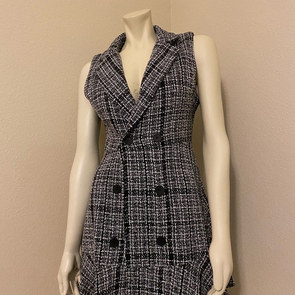 Mini Elegant Dress - Picture 4 of 4